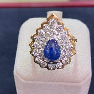 14K Stunning Diamond and Pear Sapphire Ring